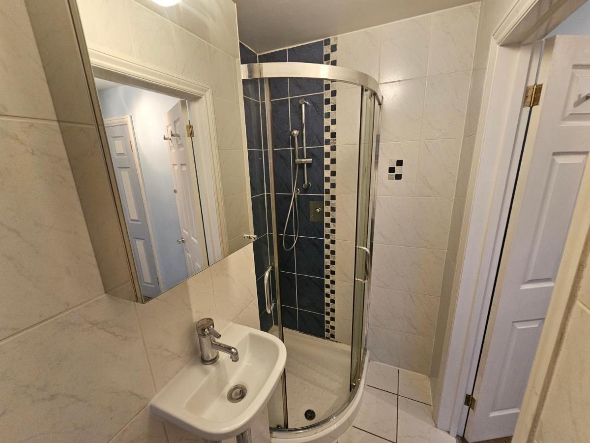 Large 4 Bedrooms Golders Green London Exterior foto